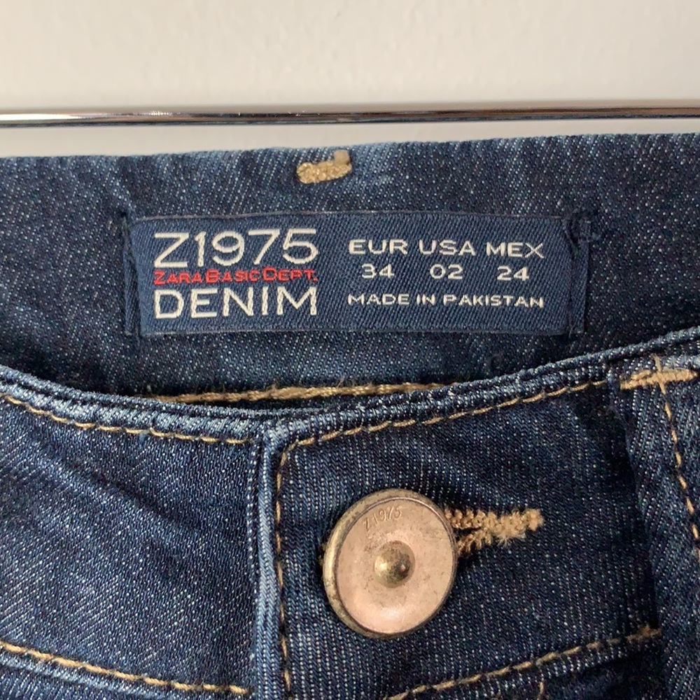 Z1975 Zara Basic Denim Skinny Jeans 2 Distressed - Picture 2 of 7